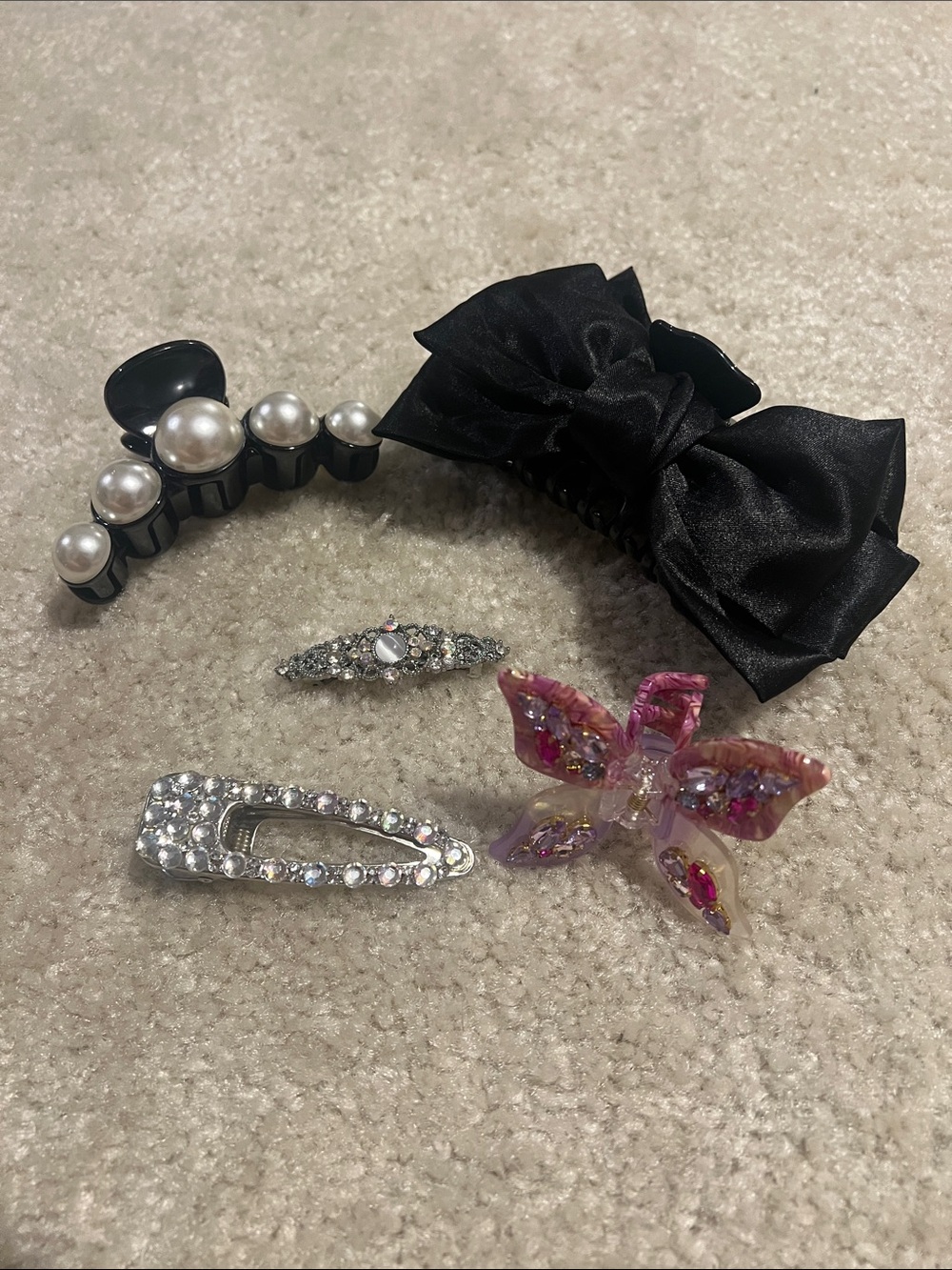 Hair clips